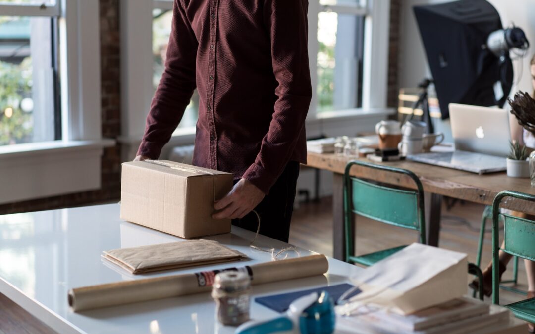 4 Important Shipping Strategies for Happy Customers